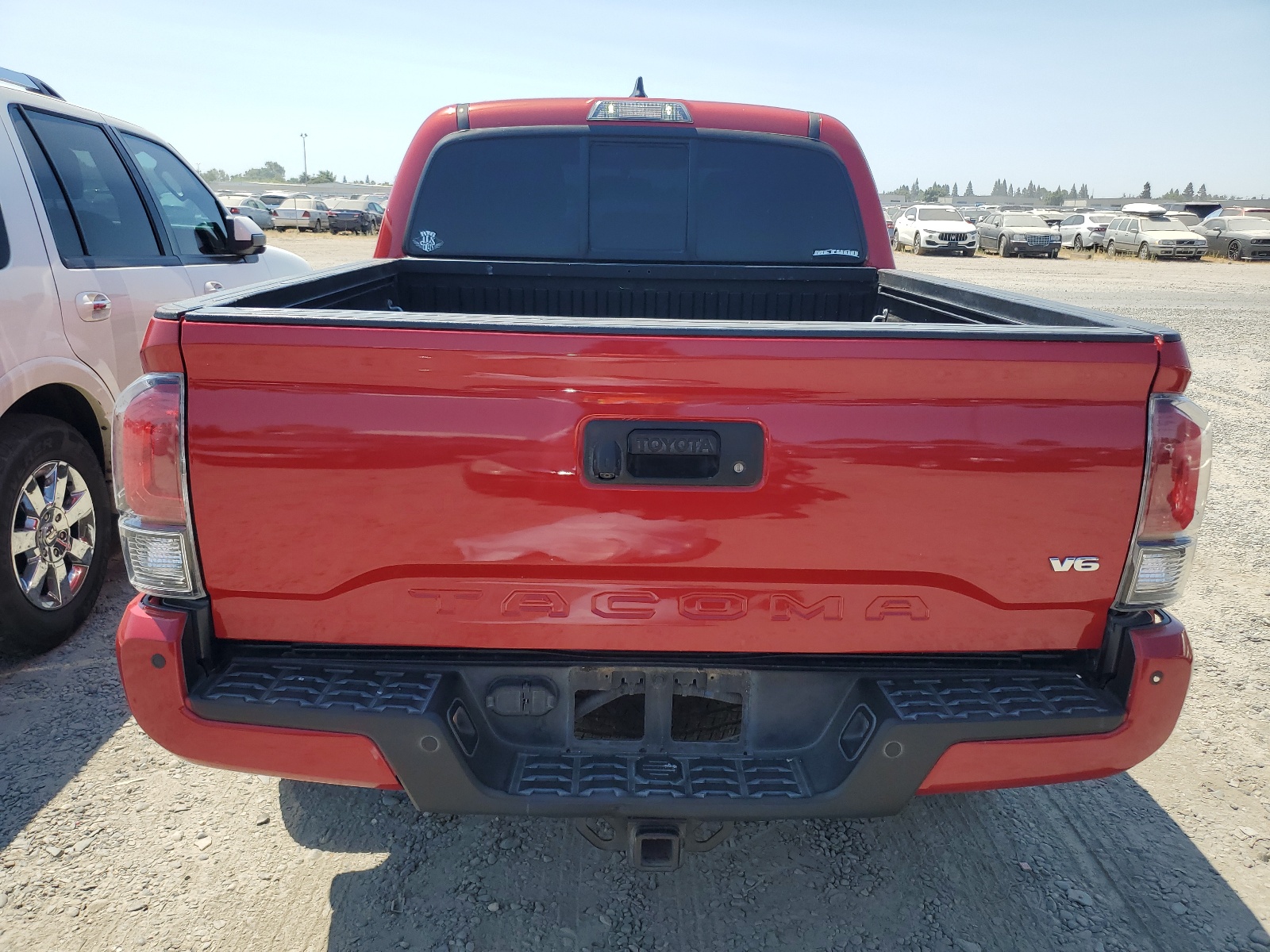 3TMAZ5CN7GM007811 2016 Toyota Tacoma Double Cab