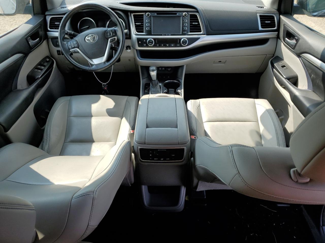 2018 Toyota Highlander Se VIN: 5TDJZRFH5JS807995 Lot: 61749204