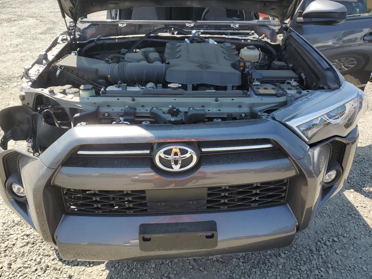 2022 Toyota 4Runner Sr5/Sr5 Premium VIN: JTEMU5JR2N5978327 Lot: 62257434