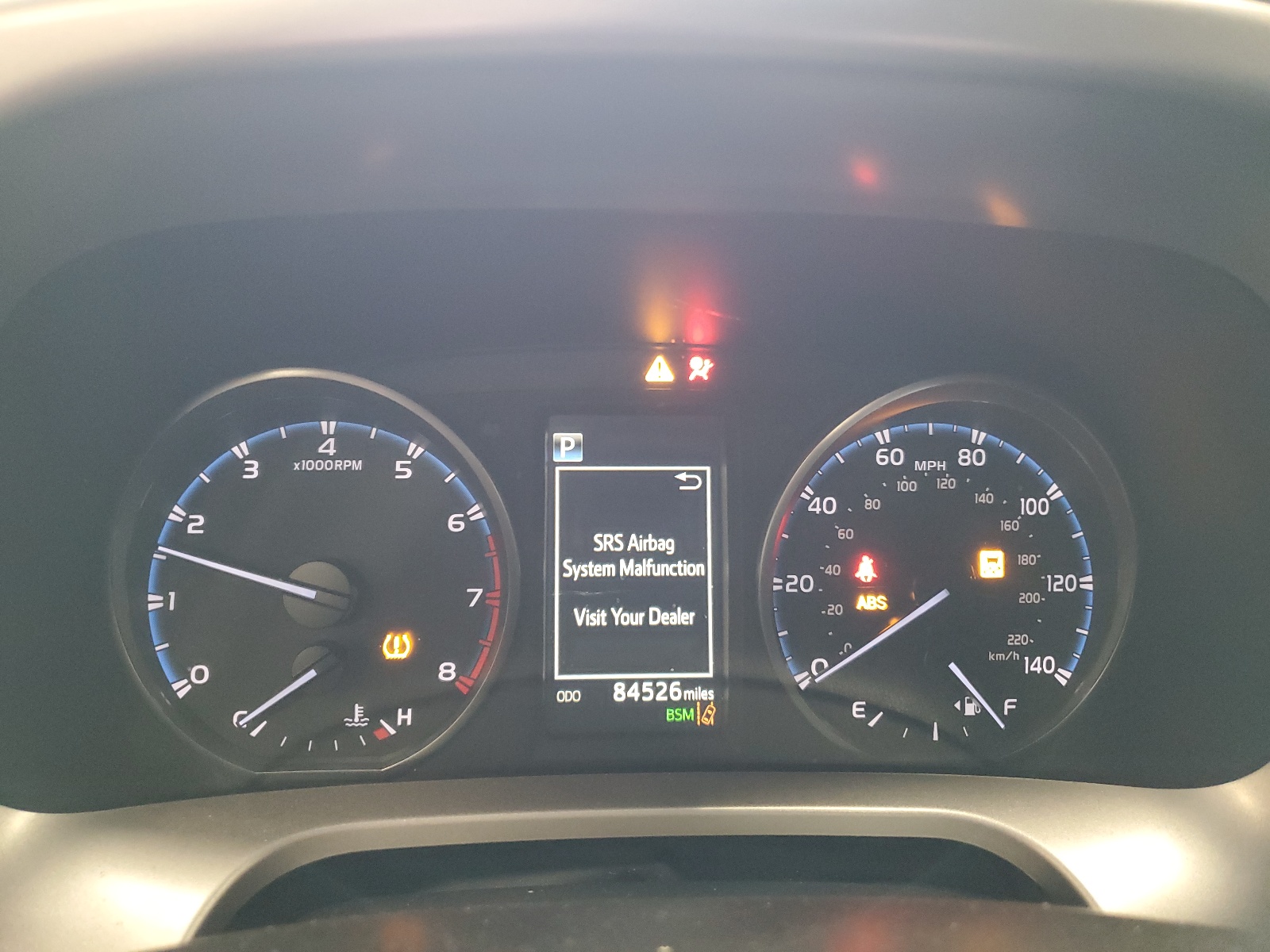 JTMRFREV1JJ237767 2018 Toyota Rav4 Adventure