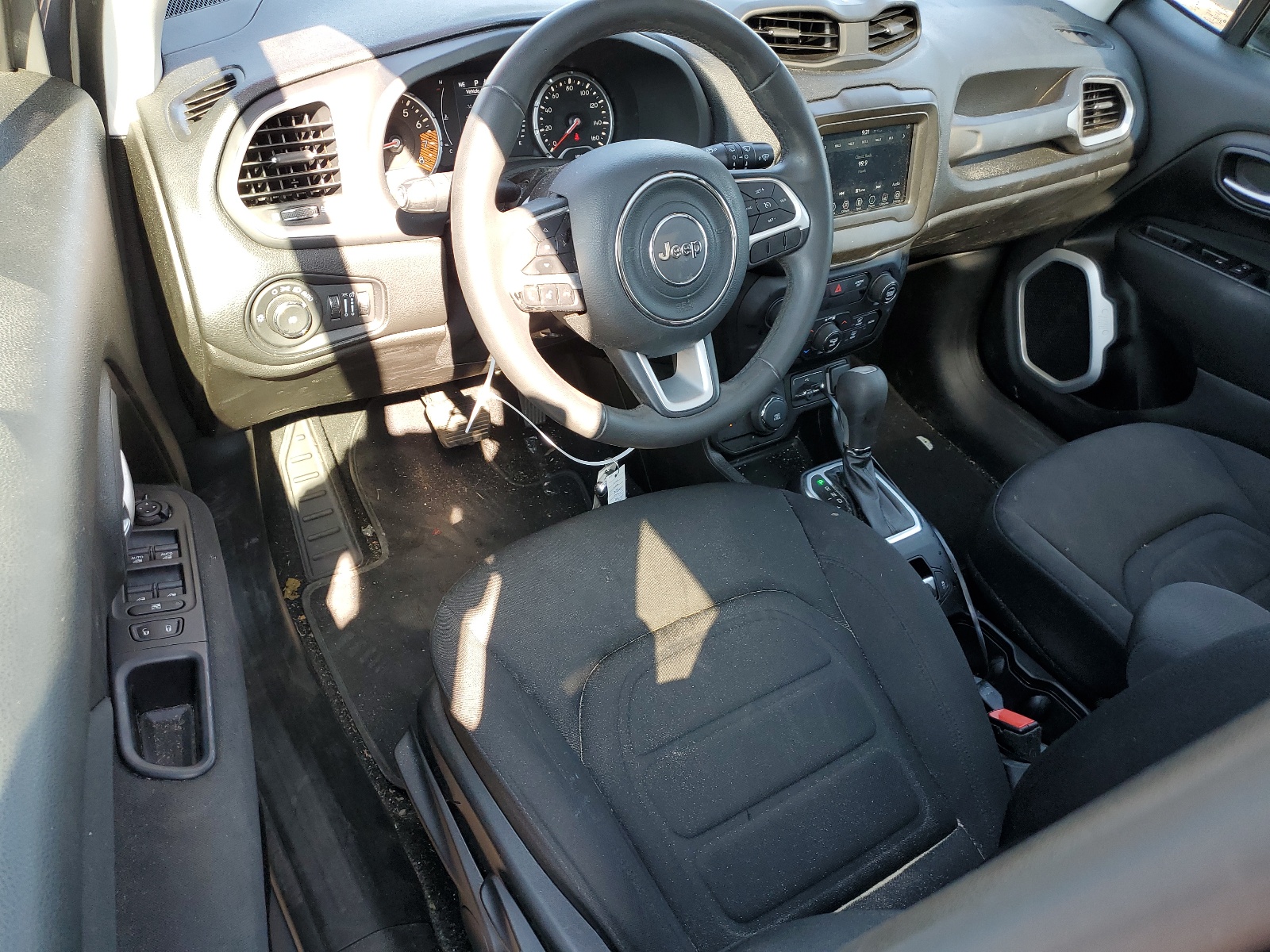 ZACNJBB12KPL02971 2019 Jeep Renegade Latitude