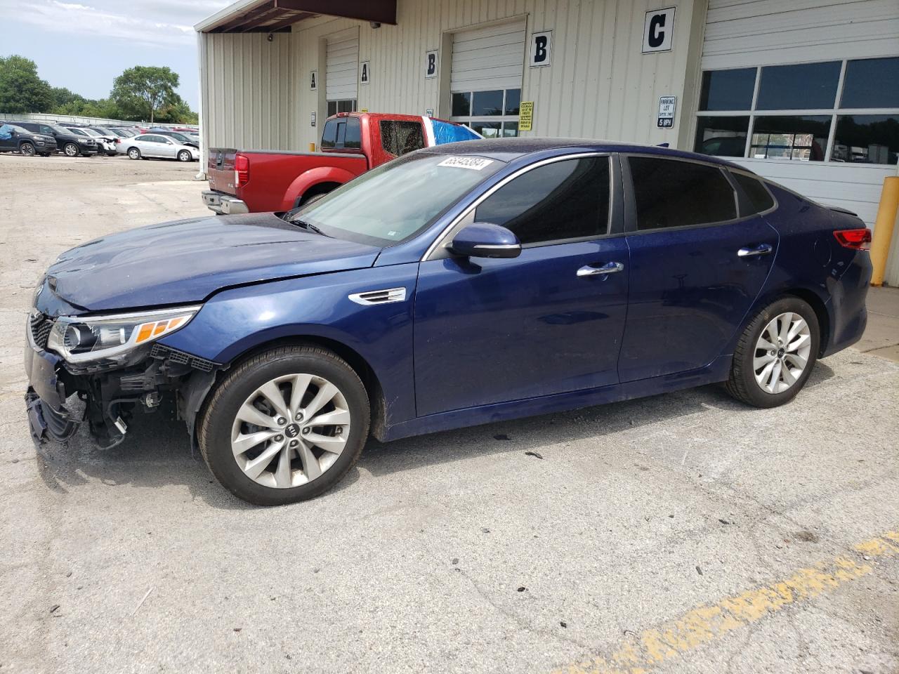 5XXGT4L30HG140594 2017 KIA OPTIMA - Image 1