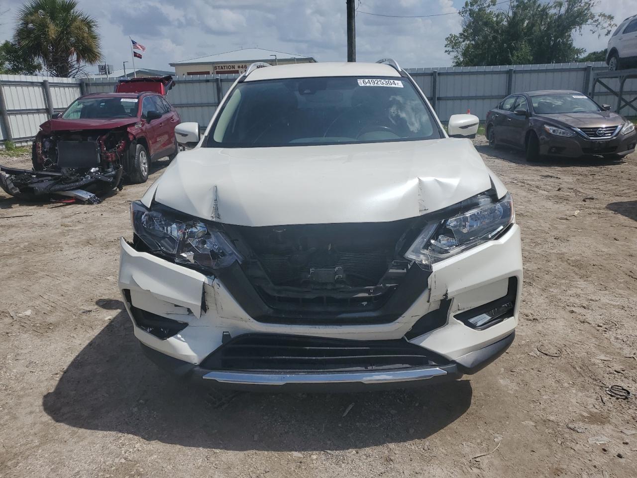 2017 Nissan Rogue S VIN: JN8AT2MT4HW154333 Lot: 64925304
