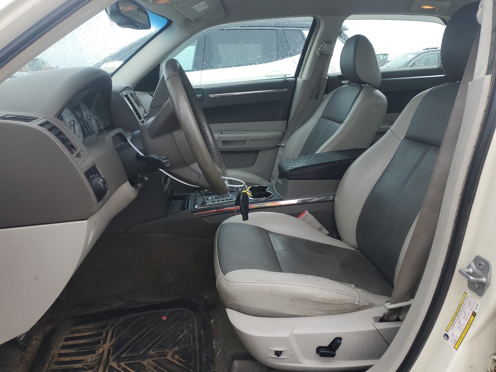 2C3LA53G08H319622 2008 Chrysler 300 Touring