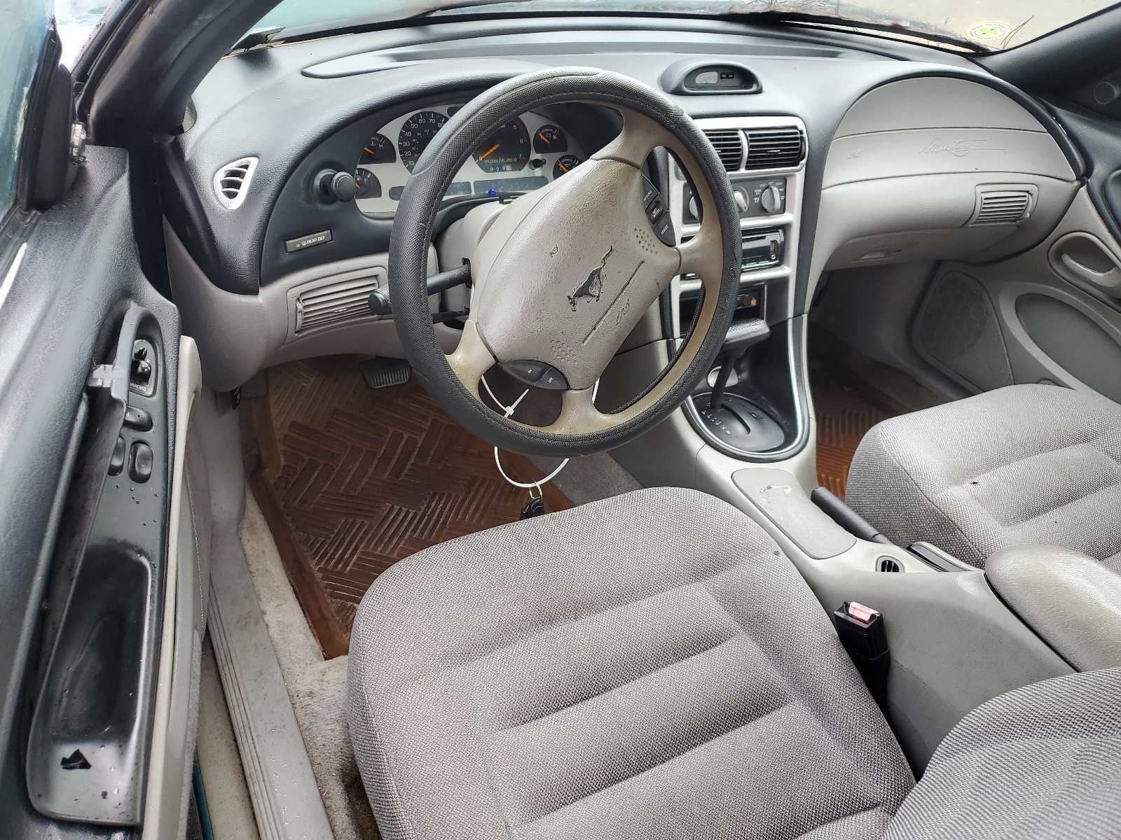 1FALP4041TF101915 1996 Ford Mustang