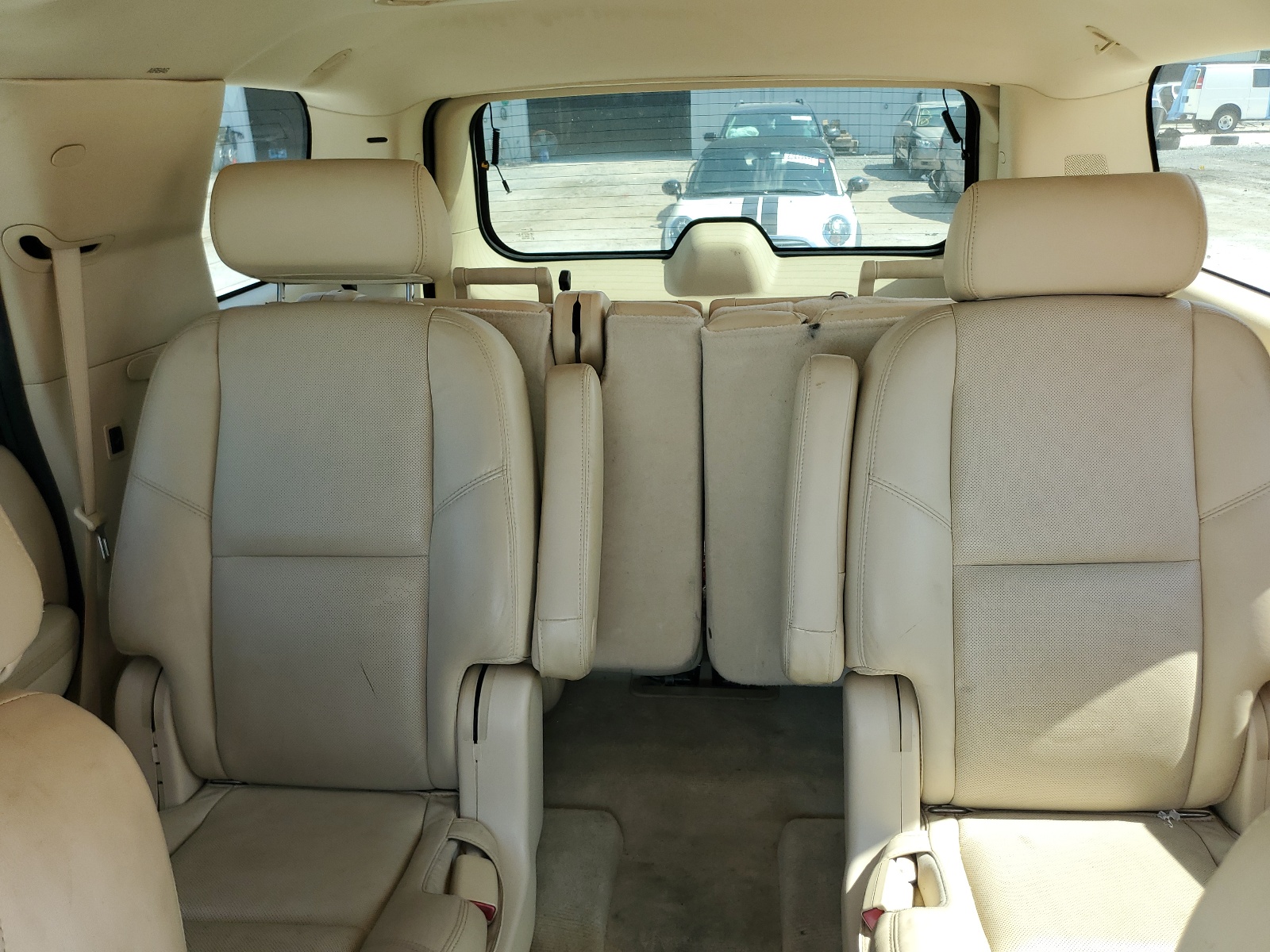 1GYEC638X7R402898 2007 Cadillac Escalade Luxury