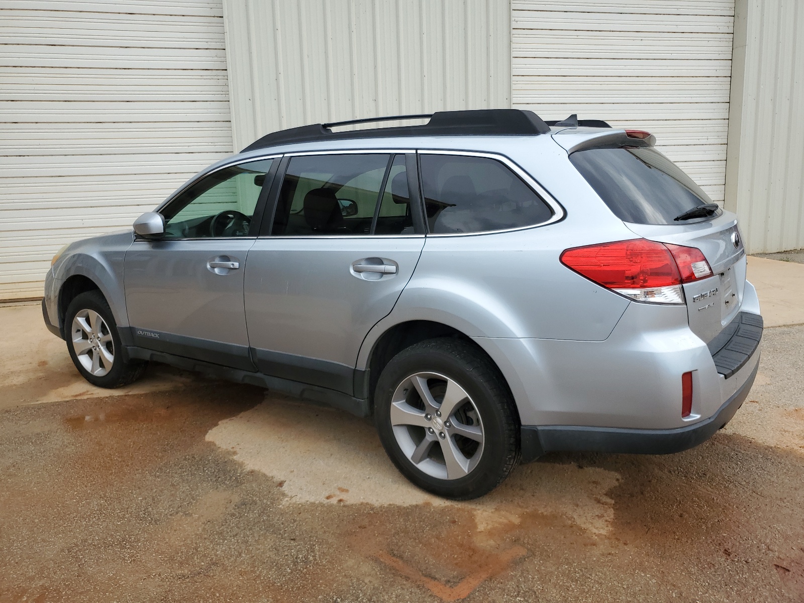 2013 Subaru Outback 2.5I Limited vin: 4S4BRBLC7D3312638