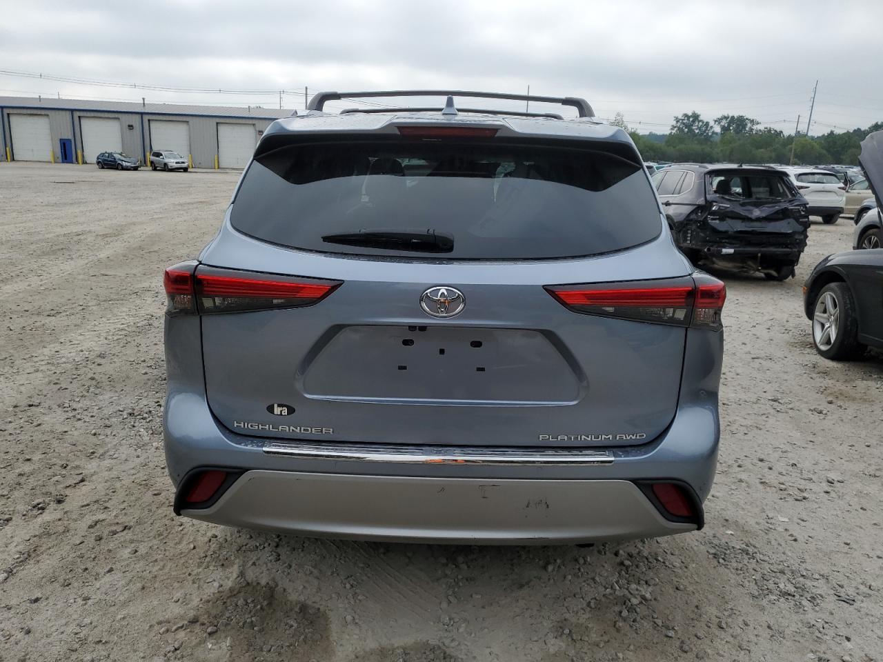 2021 Toyota Highlander Platinum VIN: 5TDFZRBH8MS102219 Lot: 62556624