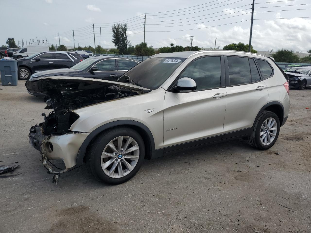 VIN 5UXWX9C58F0D59916 2015 BMW X3 no.1