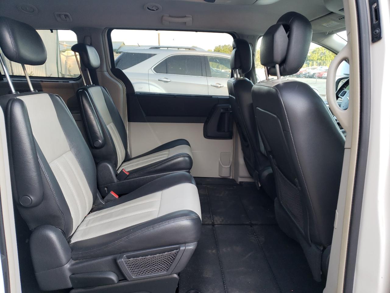 2010 Chrysler Town & Country Touring Plus VIN: 2A4RR8DX8AR358368 Lot: 62844944