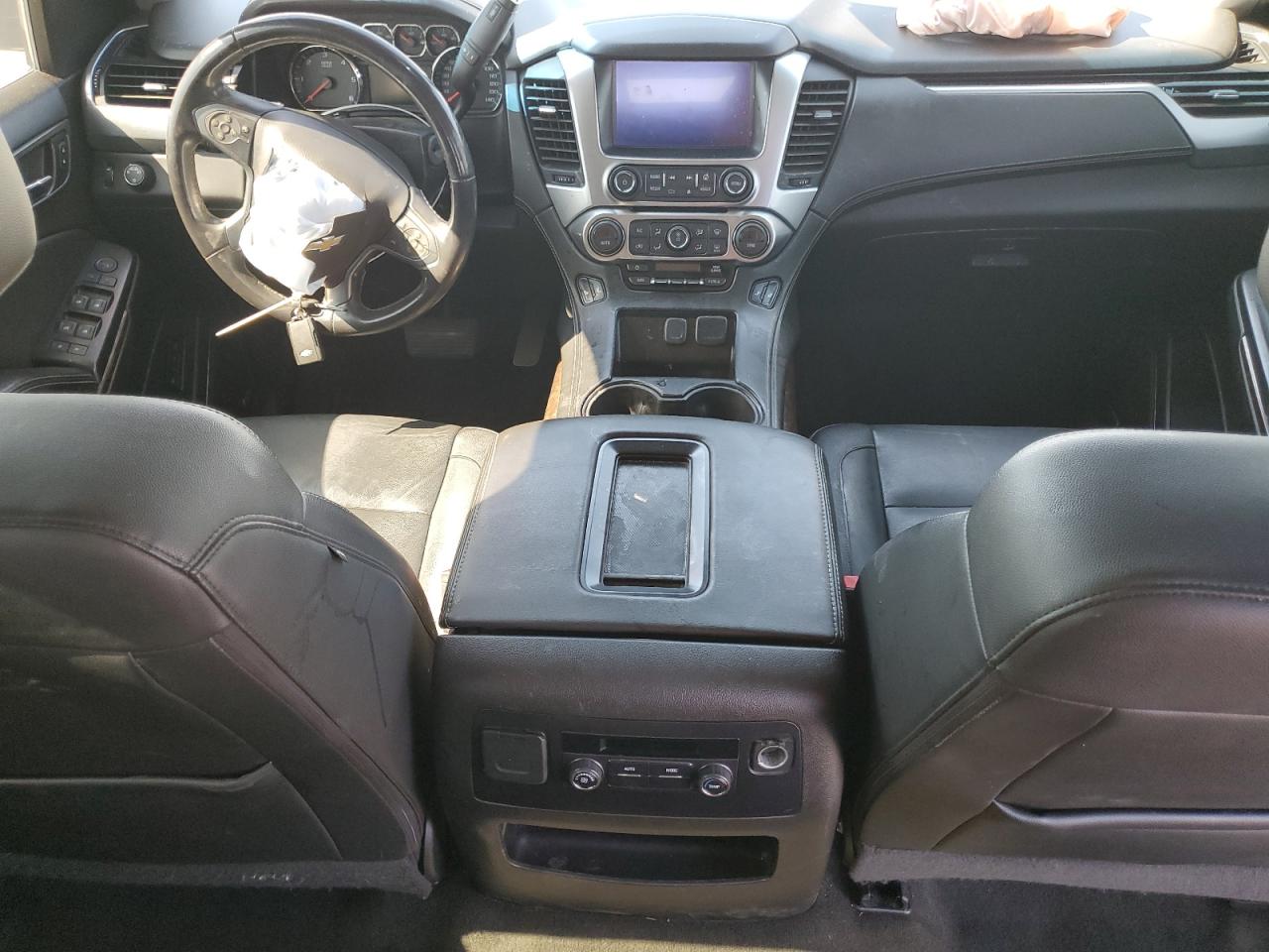 2017 Chevrolet Suburban - Image 8