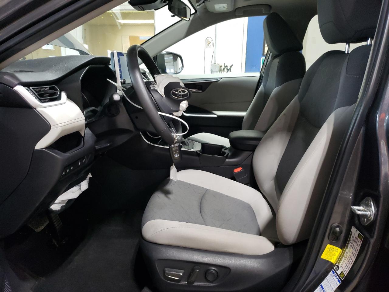 2022 Toyota Rav4 Xle VIN: 4T3RWRFV6NU060011 Lot: 65065474