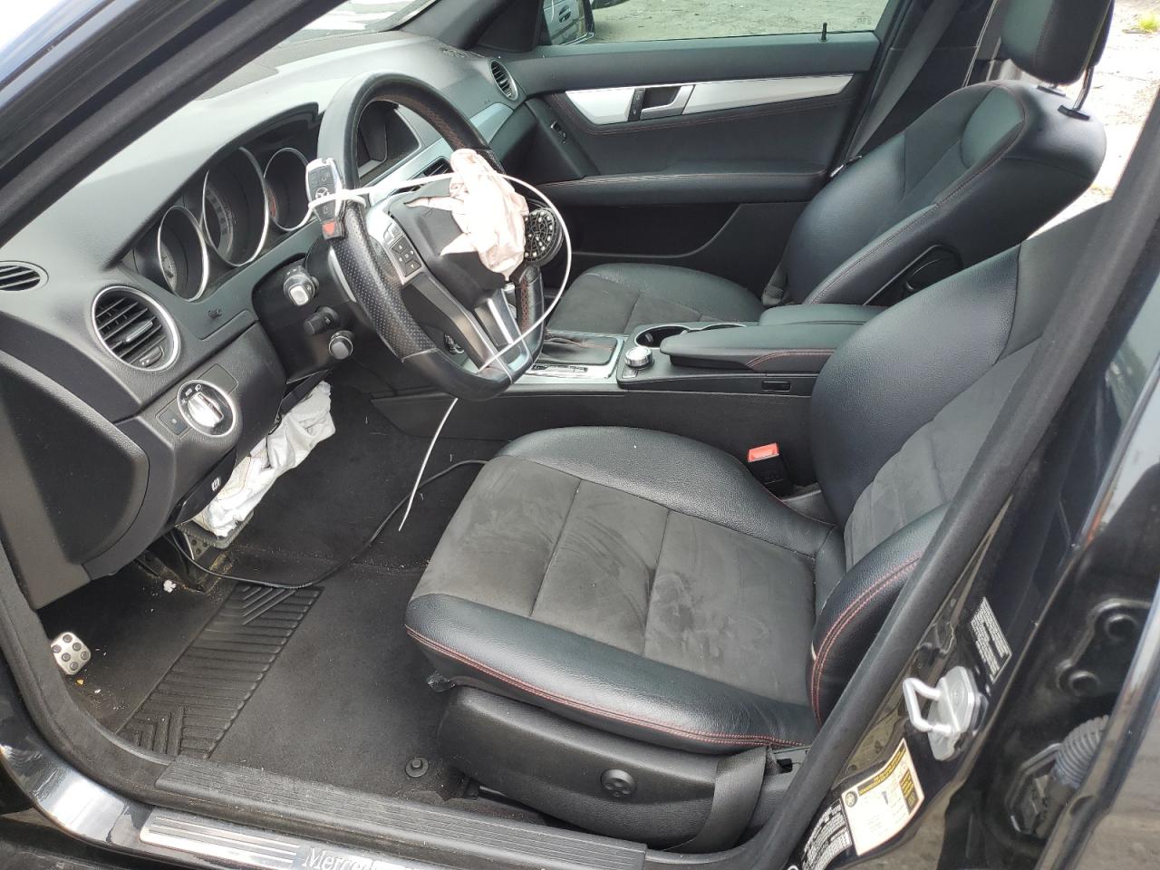 2013 Mercedes-Benz C 300 4Matic VIN: WDDGF8AB4DA818560 Lot: 64896404