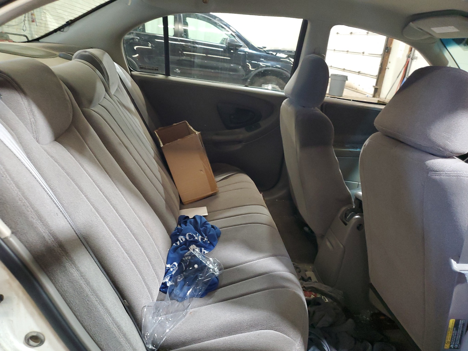 1G1ND52J52M528943 2002 Chevrolet Malibu