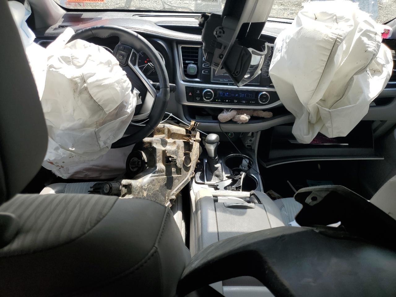 2016 Toyota Highlander Le VIN: 5TDZKRFH6GS134196 Lot: 63603084