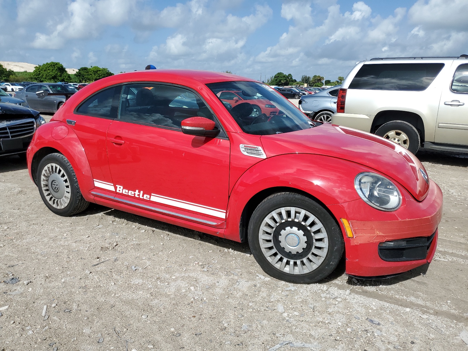 2014 Volkswagen Beetle vin: 3VWJ17AT9EM639434