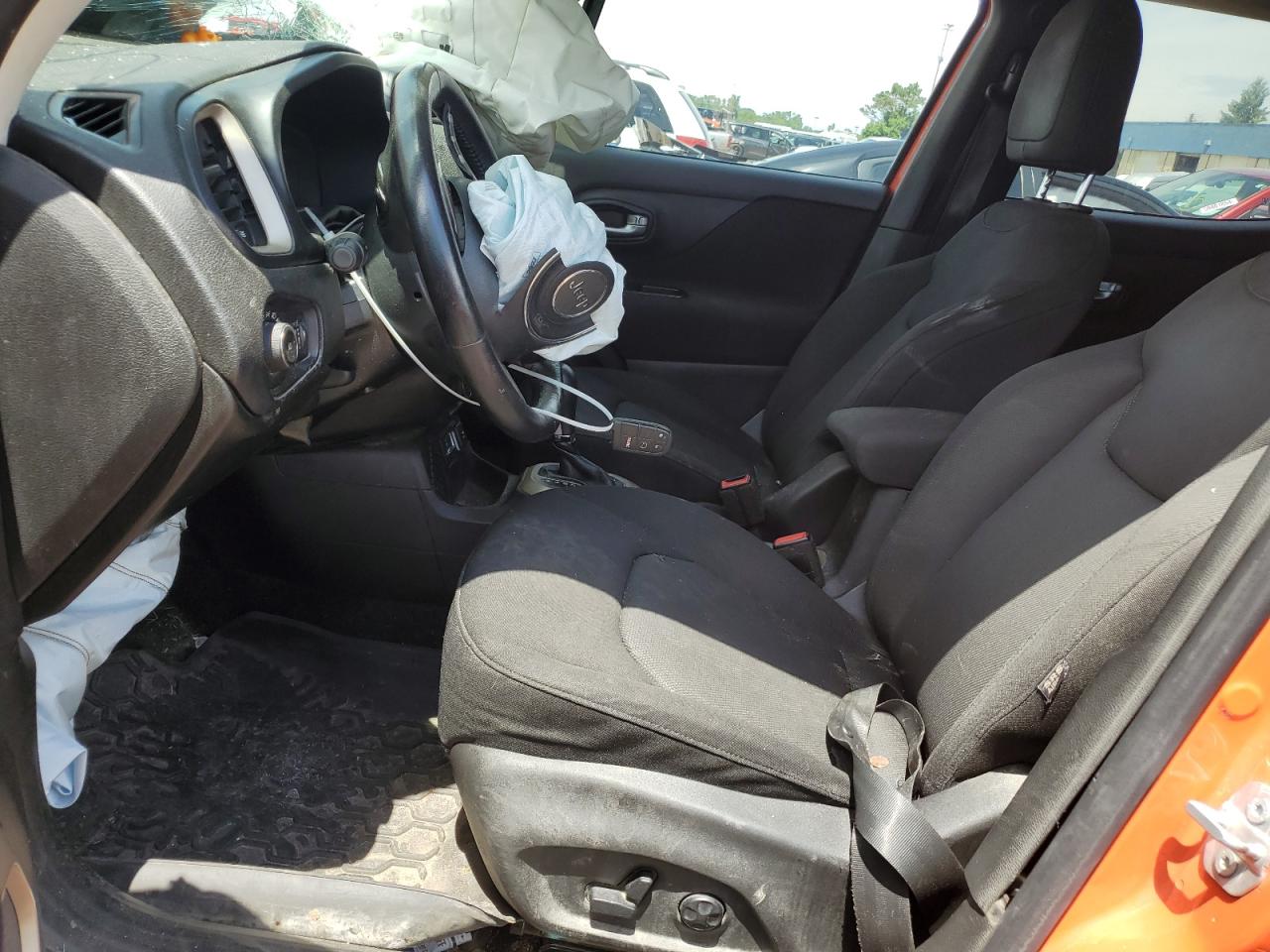 2015 Jeep Renegade Latitude VIN: ZACCJABT7FPC39958 Lot: 61085184