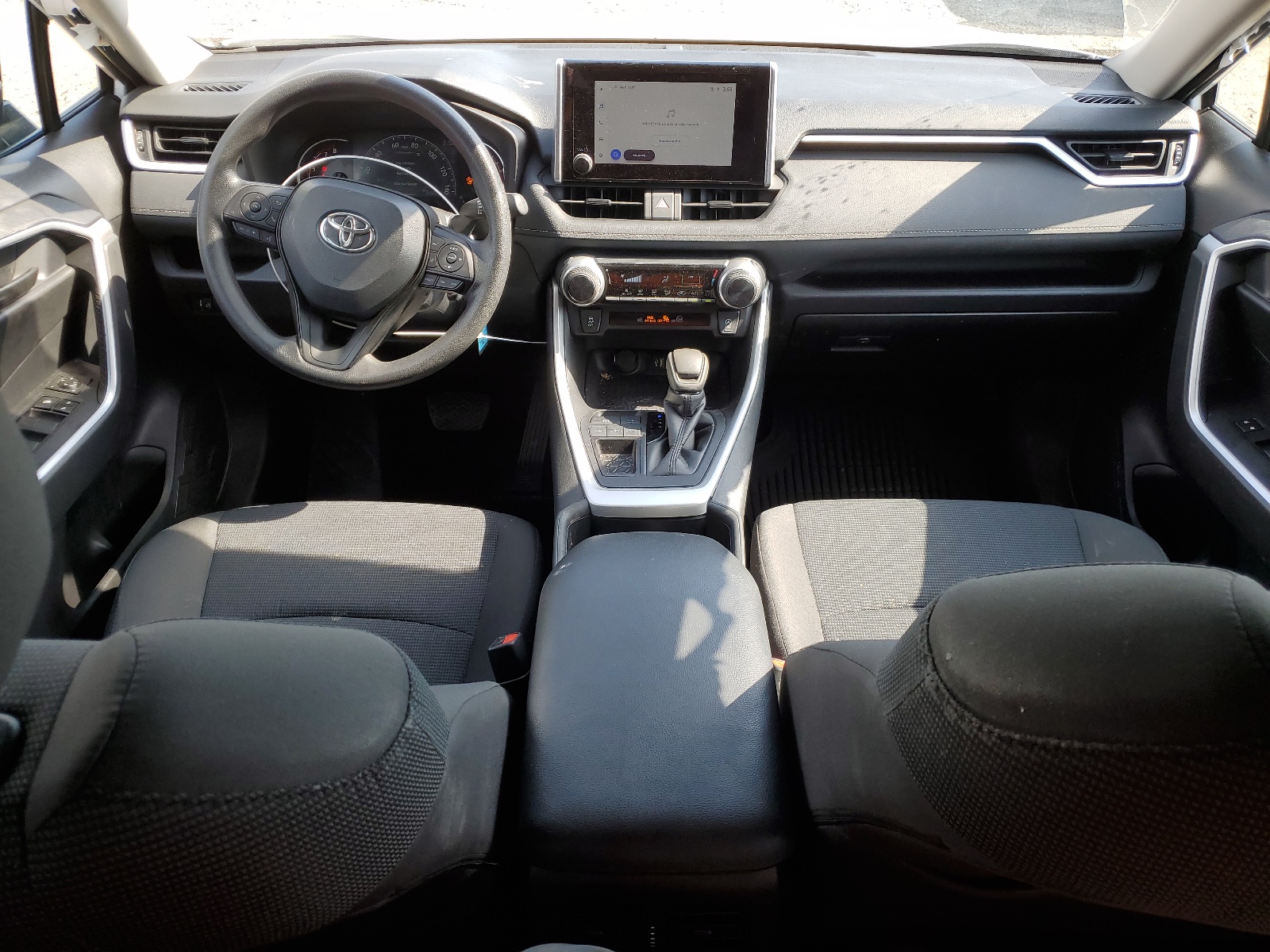 2T3H1RFV7RW313028 2024 Toyota Rav4 Le