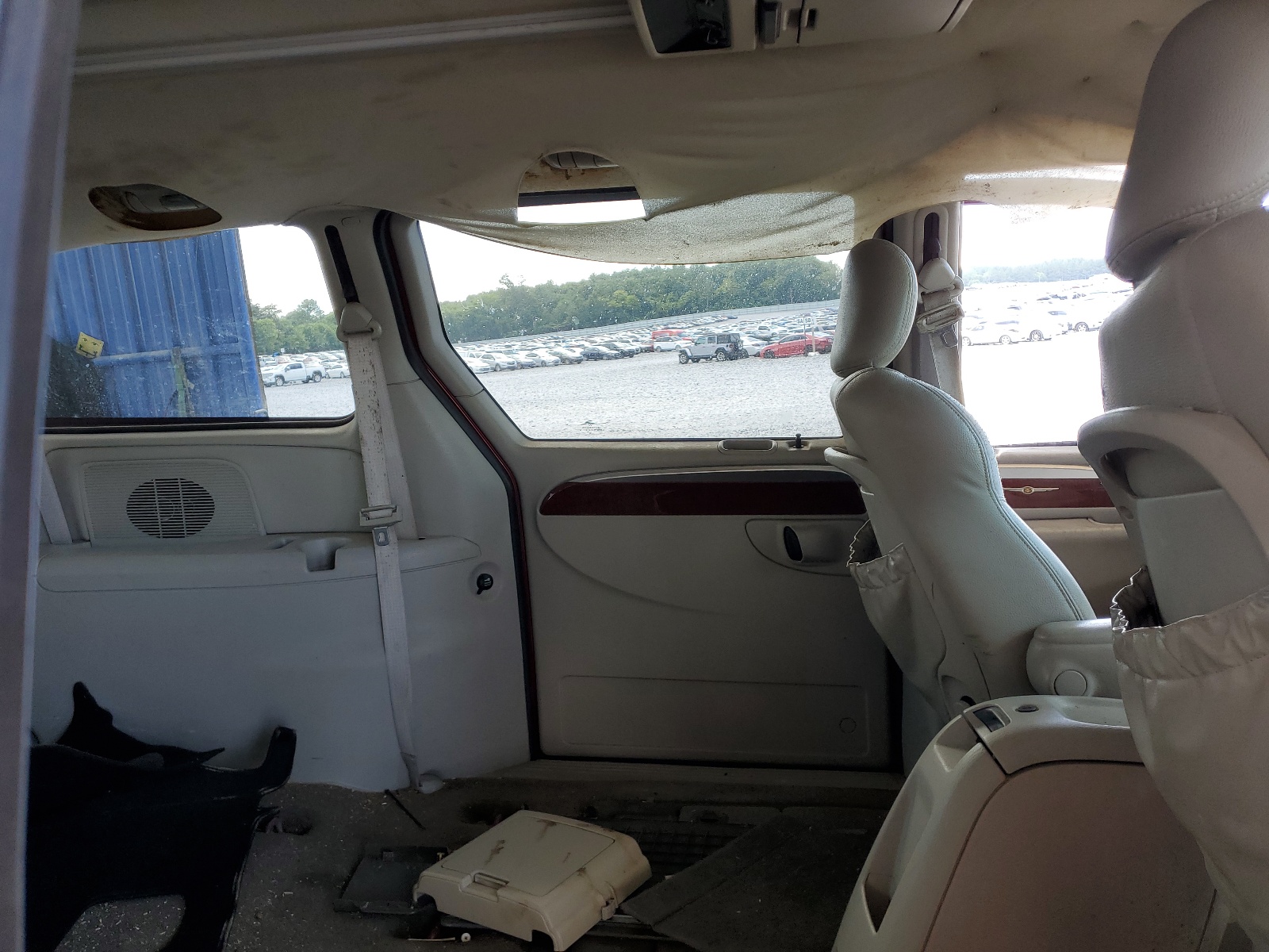 2A8GP64L66R671973 2006 Chrysler Town & Country Limited