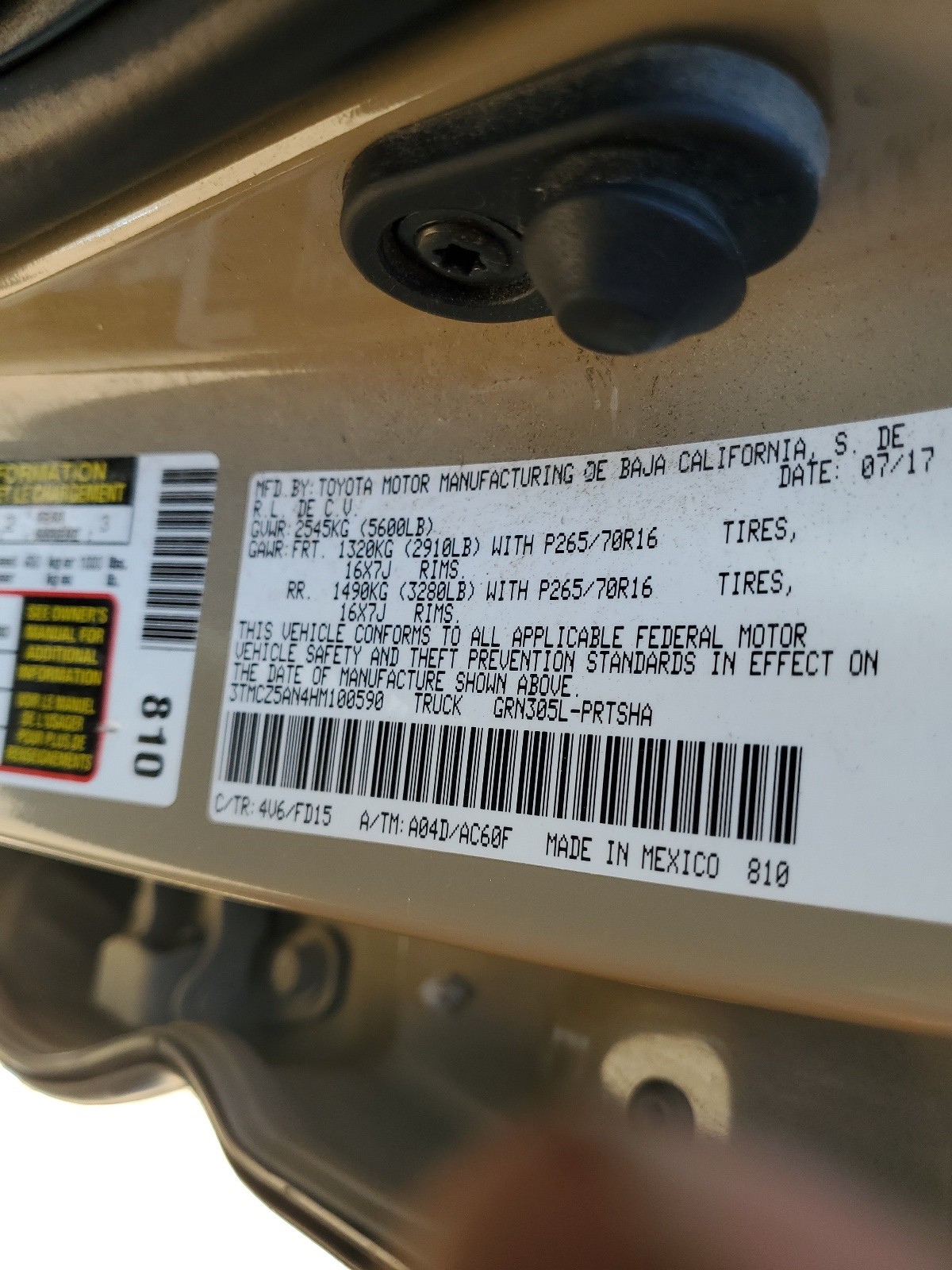 3TMCZ5AN4HM100590 2017 Toyota Tacoma Double Cab