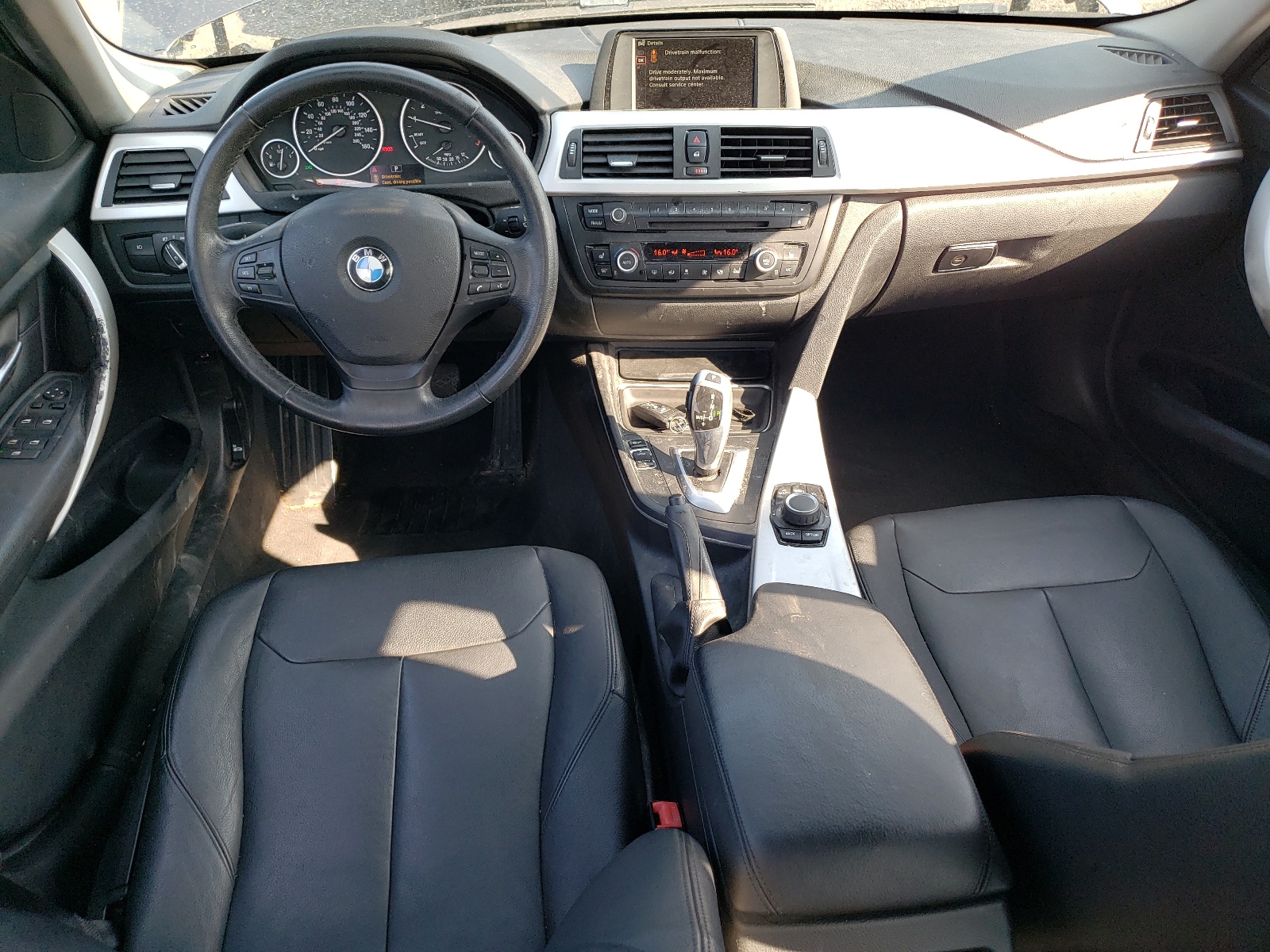 2013 BMW 328 Xi Sulev vin: WBA3B5G56DNS05317