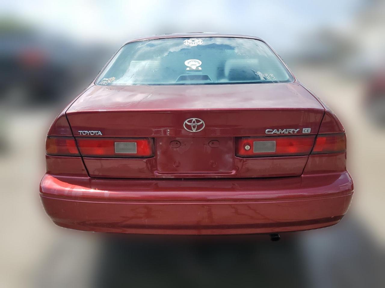 1999 Toyota Camry Ce VIN: 4T1BG22K8XU599646 Lot: 63981584
