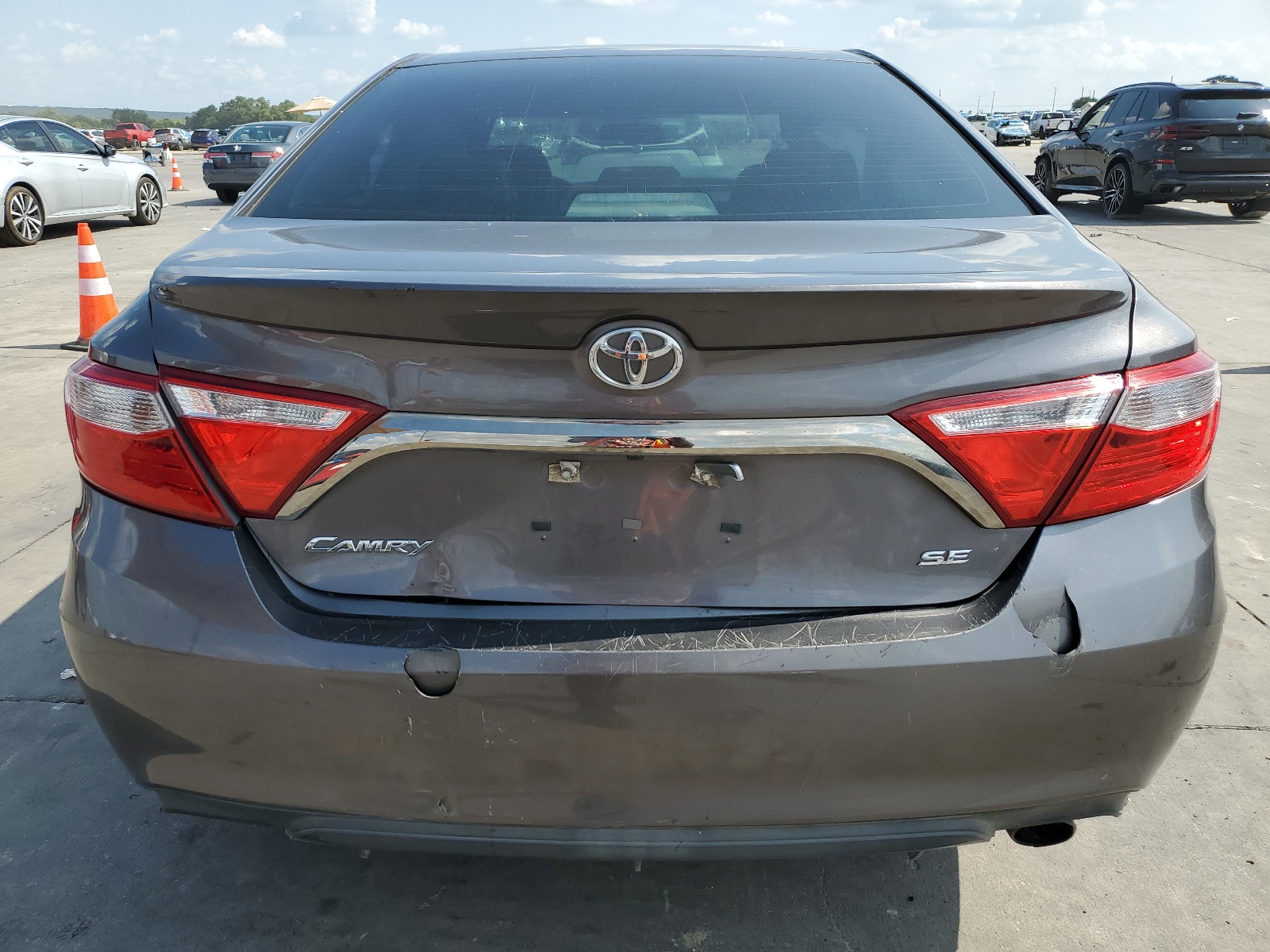 2017 Toyota Camry Le vin: 4T1BF1FK4HU370308