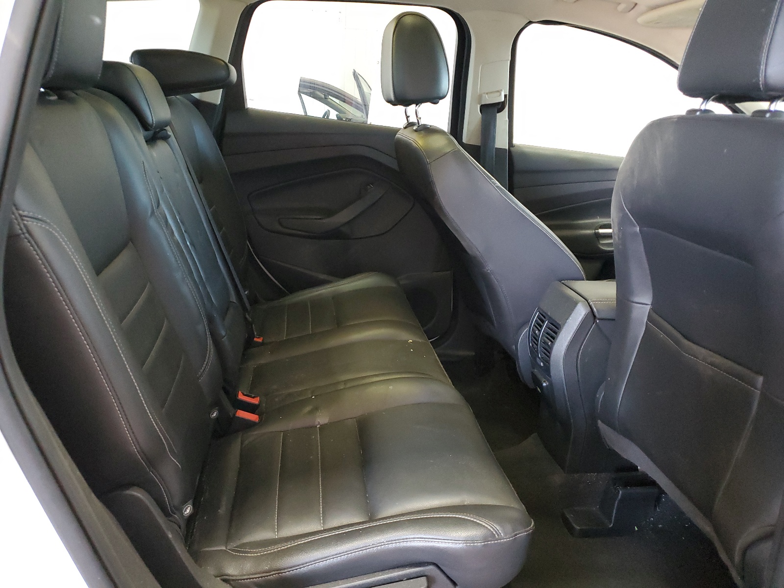 1FMCU9JX9GUB33839 2016 Ford Escape Titanium