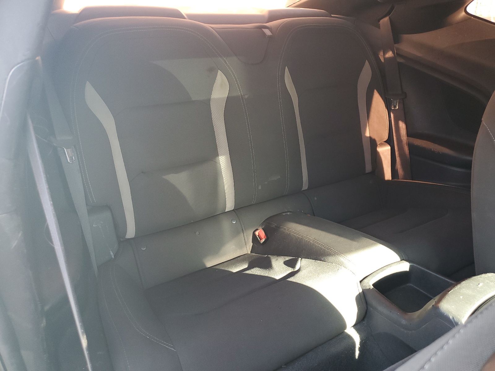 1G1FB1RX7J0118079 2018 Chevrolet Camaro Lt