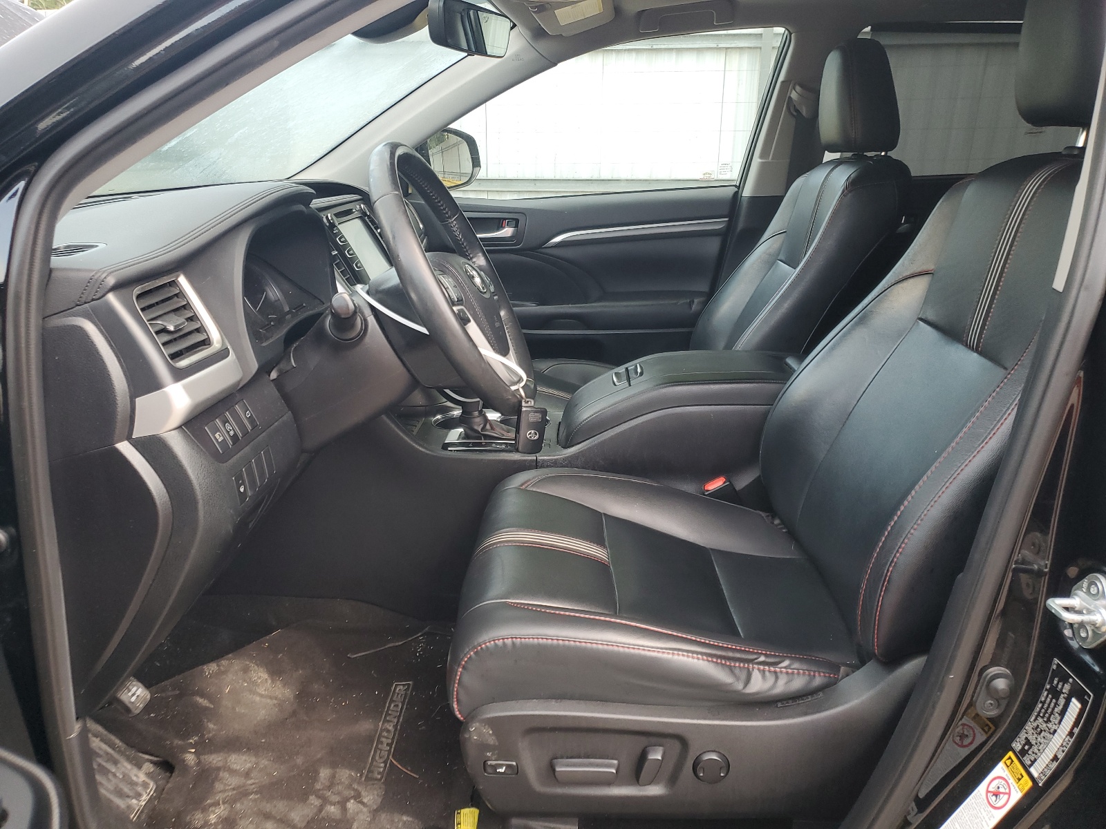 5TDKZRFH4KS352286 2019 Toyota Highlander Se