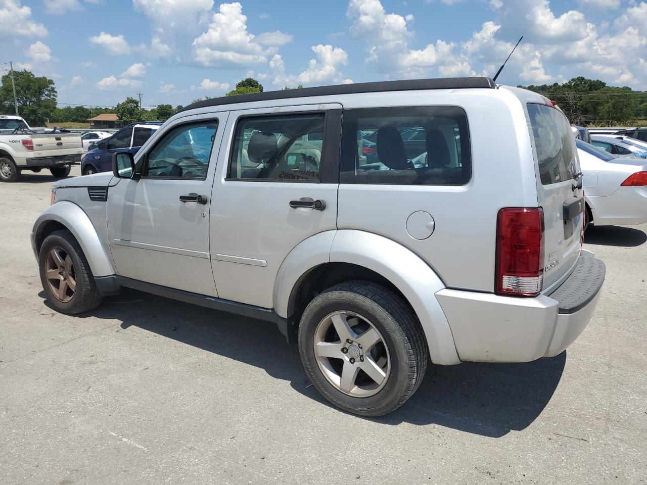 2011 Dodge Nitro - Image 2