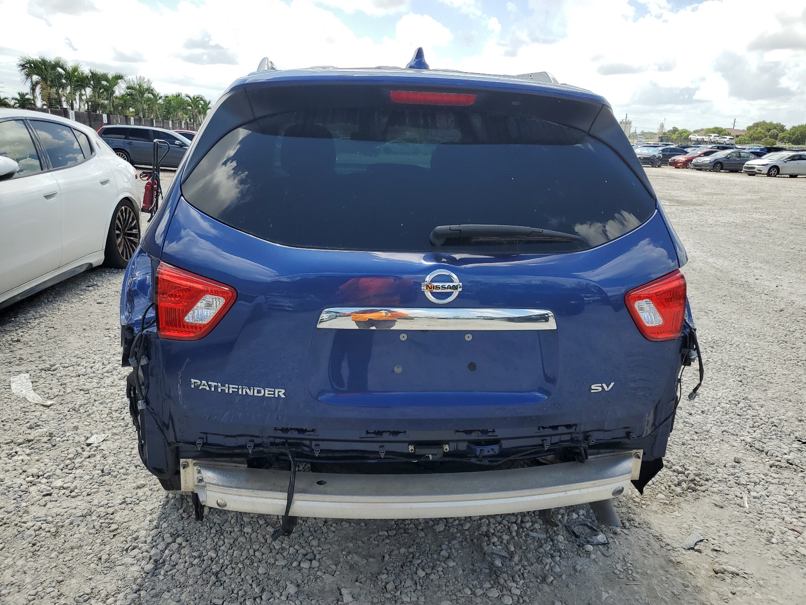 2020 Nissan Pathfinder Sv vin: 5N1DR2BN0LC605484