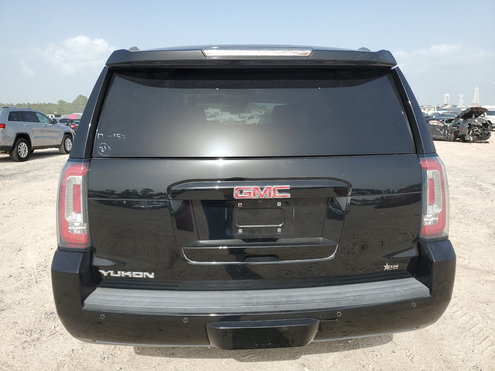 1GKS1BKCXHR150511 2017 GMC Yukon Slt