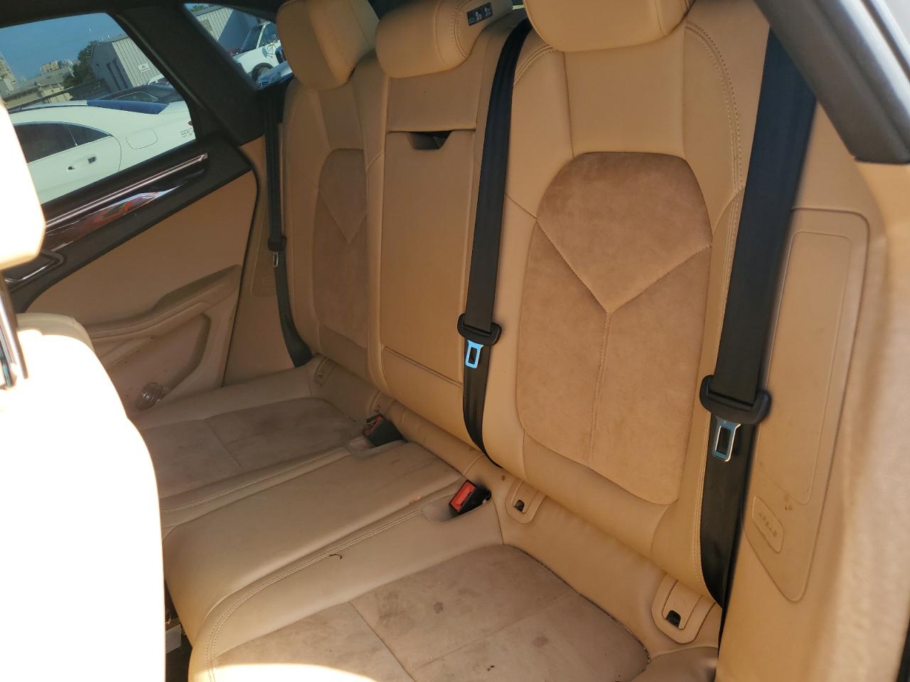 2017 Porsche Macan VIN: WP1AA2A50HLB05976 Lot: 65128914