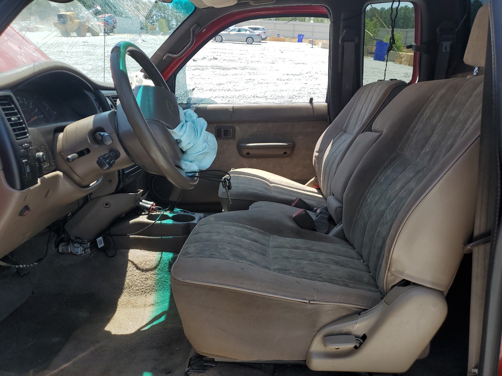 5TESM92N7YZ700913 2000 Toyota Tacoma Xtracab Prerunner