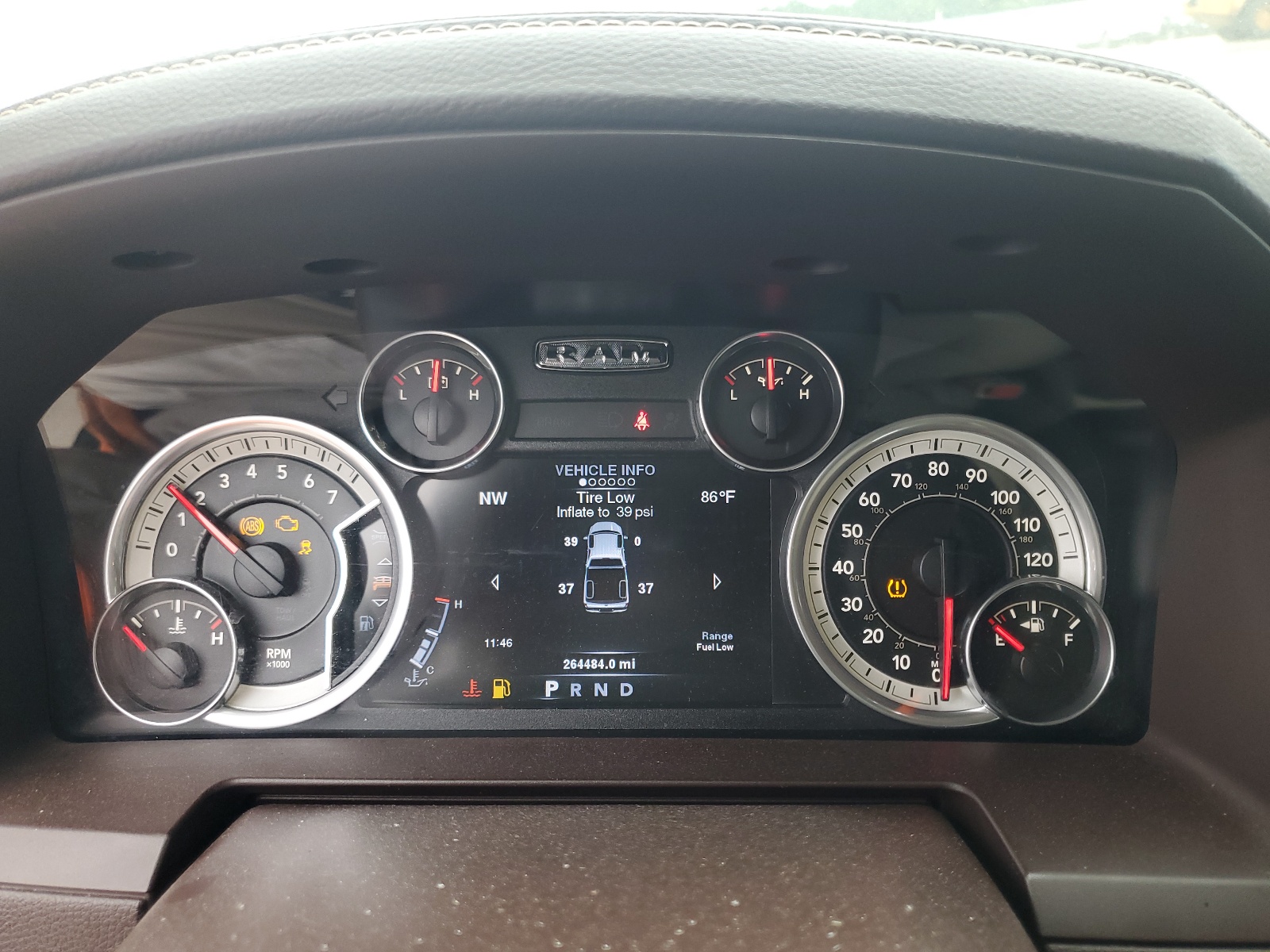 1C6RR7JTXES421323 2014 Ram 1500 Laramie