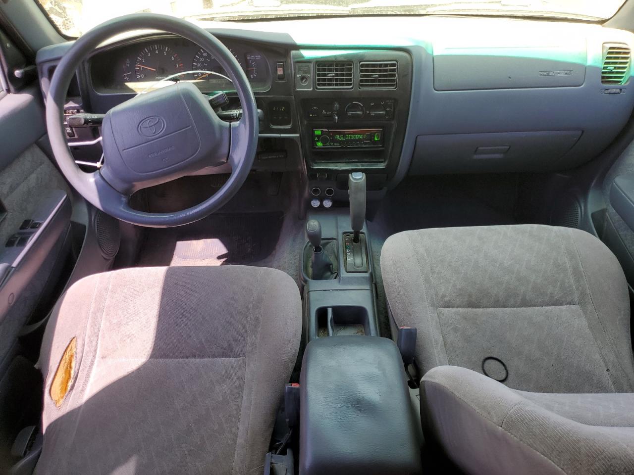 2000 Toyota Tacoma Xtracab VIN: 5TEWN72N2YZ693100 Lot: 63897724