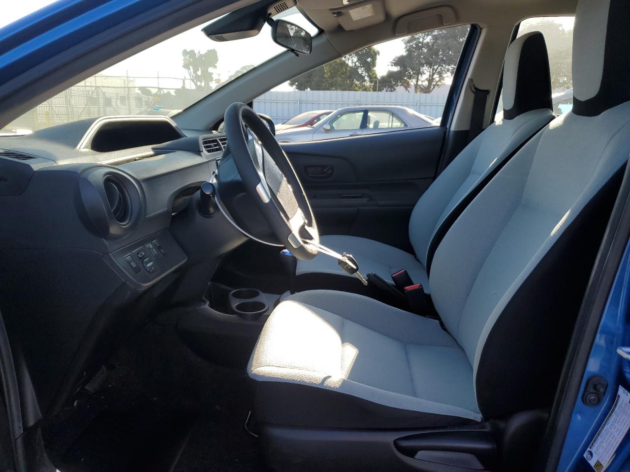 2017 Toyota Prius C VIN: JTDKDTB39H1595281 Lot: 64275304