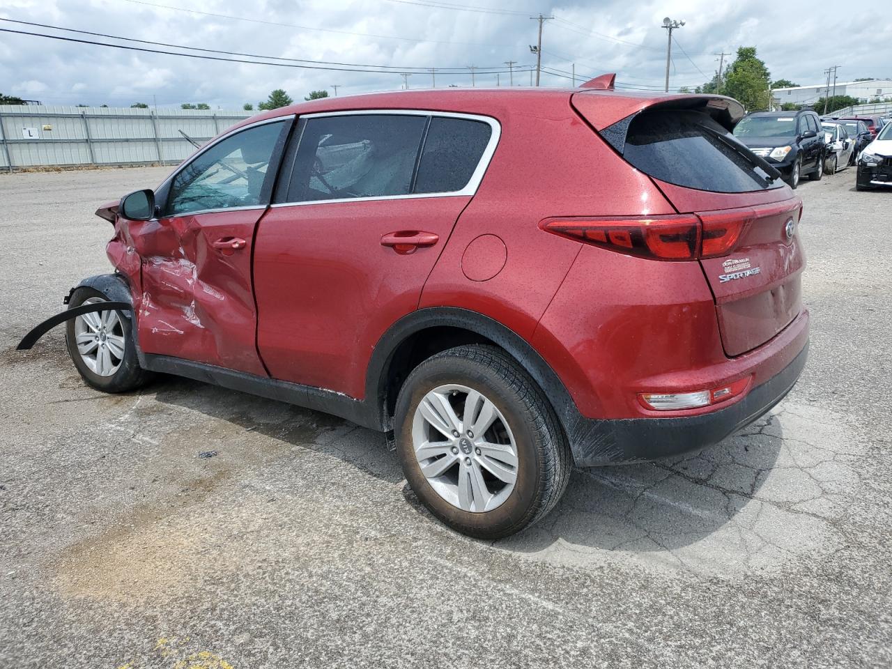 KNDPMCAC2J7415682 2018 KIA SPORTAGE - Image 2