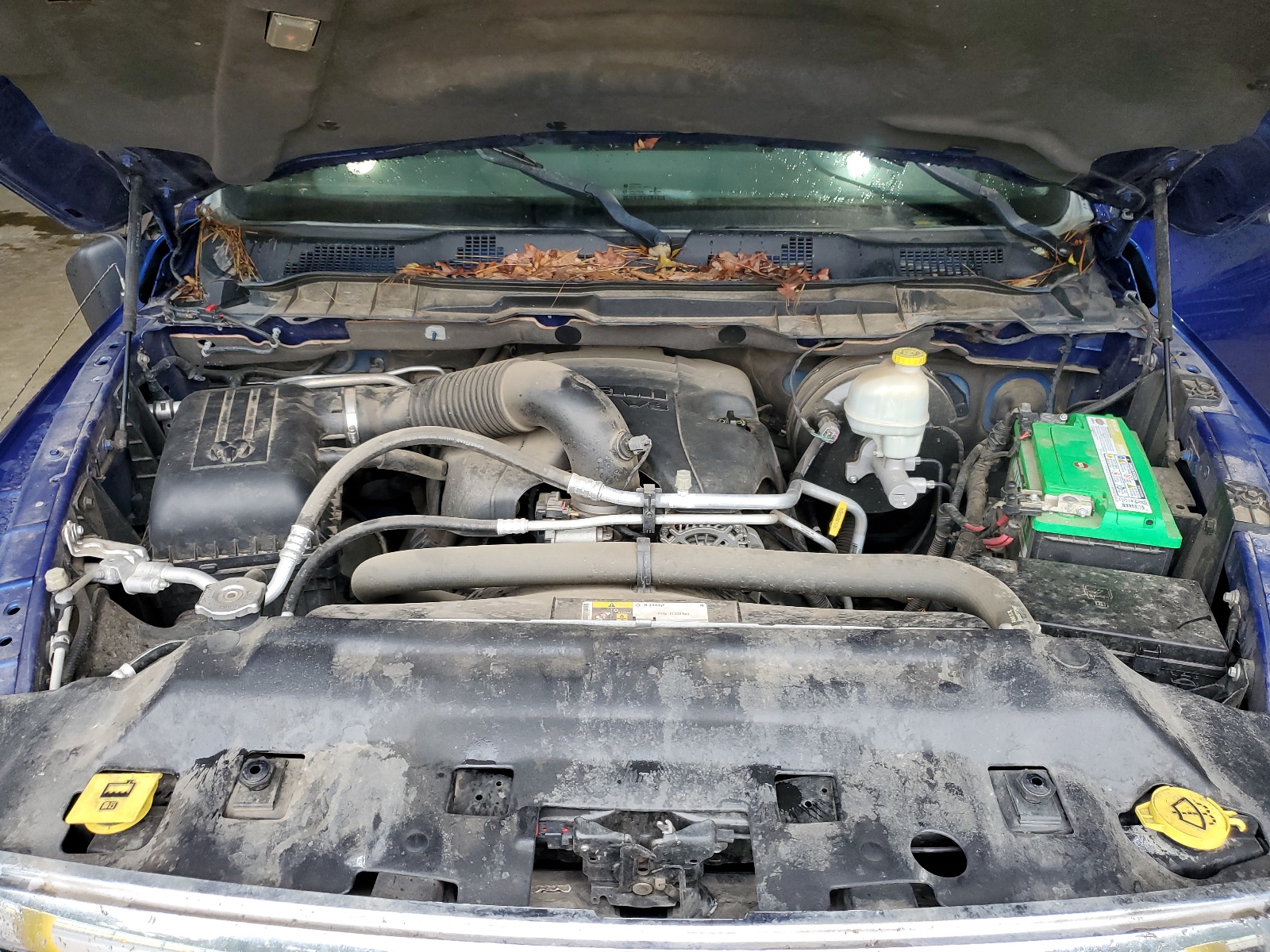 1C6RR6LT3FS570469 2015 Ram 1500 Slt