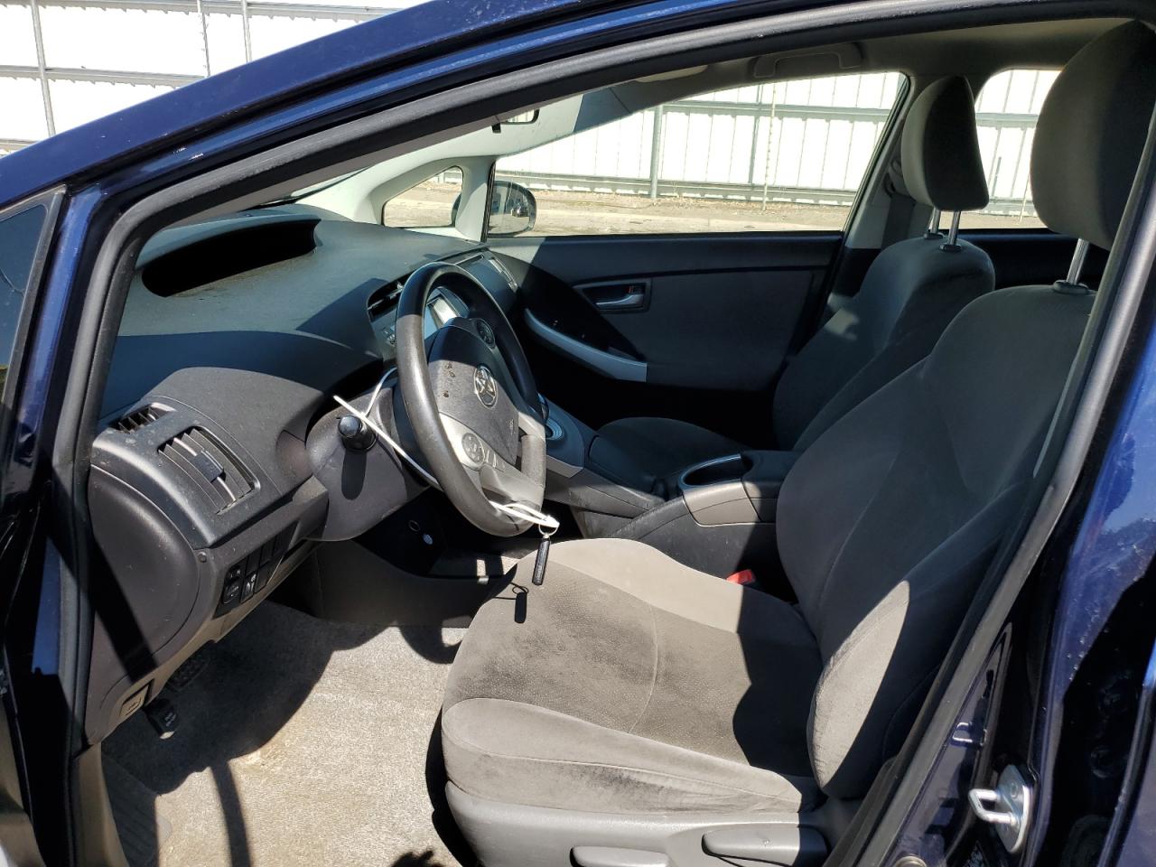 JTDKN3DU2C0334639 2012 Toyota Prius
