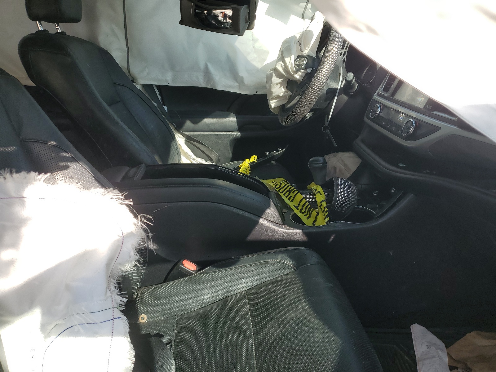 5TDDZRFH2JS810656 2018 Toyota Highlander Limited