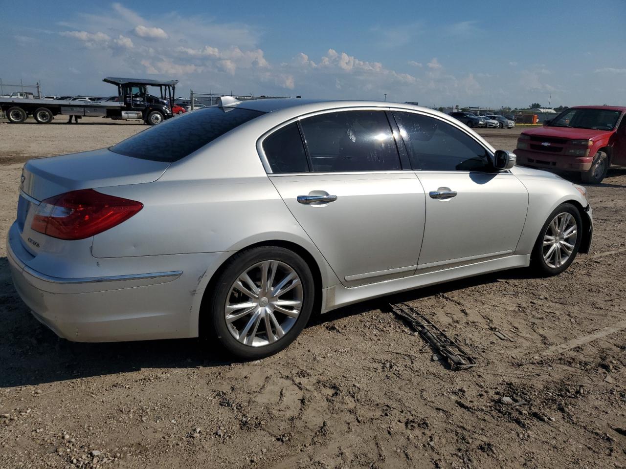 2012 Hyundai Genesis 3.8L VIN: KMHGC4DD2CU211039 Lot: 62671274