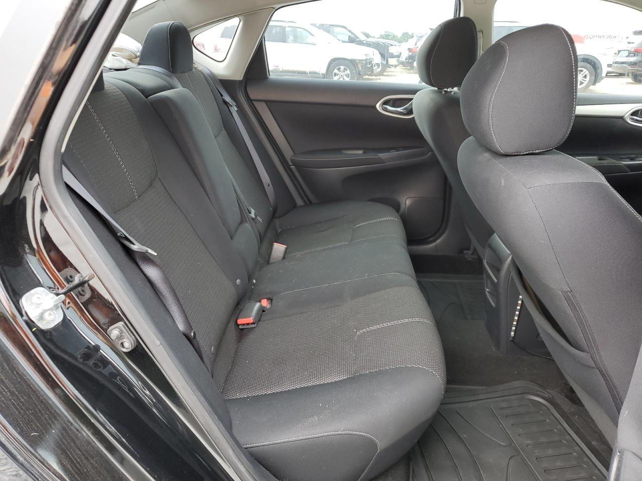 2015 Nissan Sentra S VIN: 3N1AB7AP7FY235368 Lot: 61555154