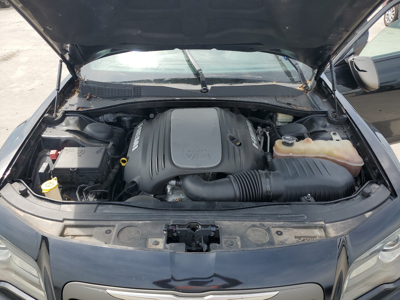 2C3CCADT4DH727534 2013 Chrysler 300C Varvatos