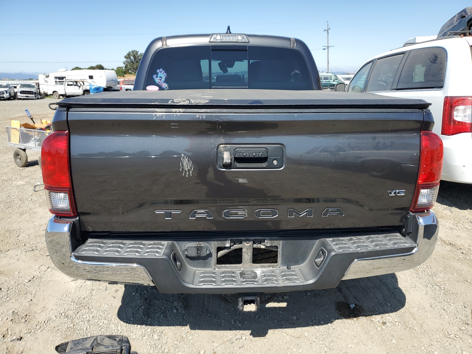 3TMCZ5AN7JM124808 2018 Toyota Tacoma Double Cab