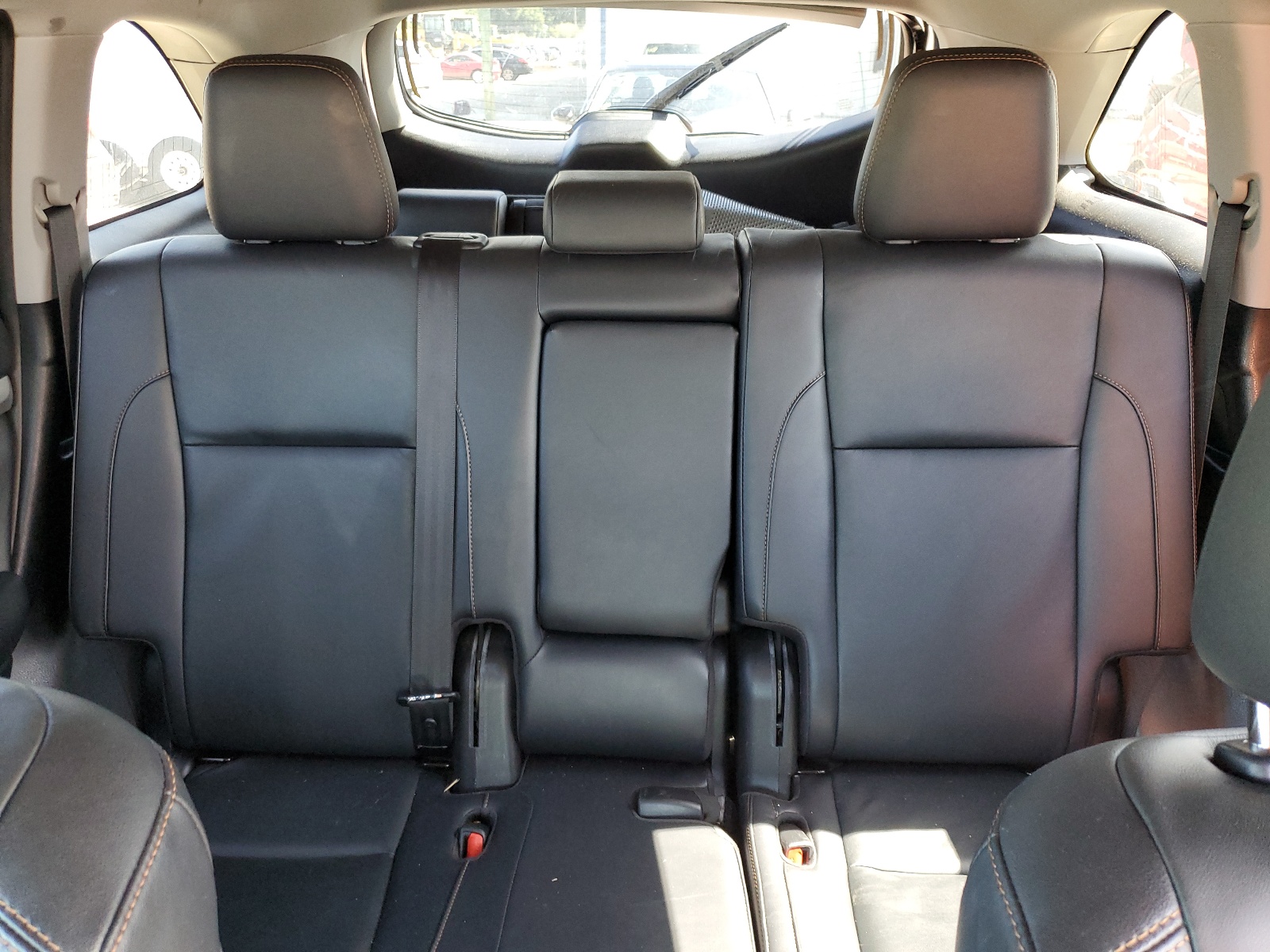 5TDKZRFH9KS320384 2019 Toyota Highlander Se