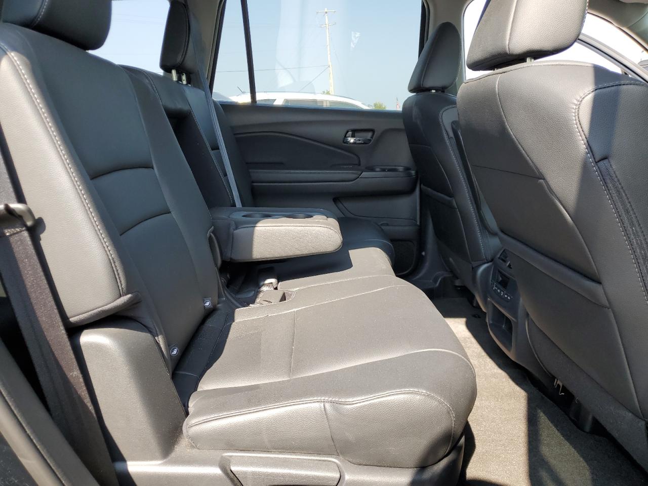 2016 Honda Pilot Exl VIN: 5FNYF6H52GB031587 Lot: 64503124