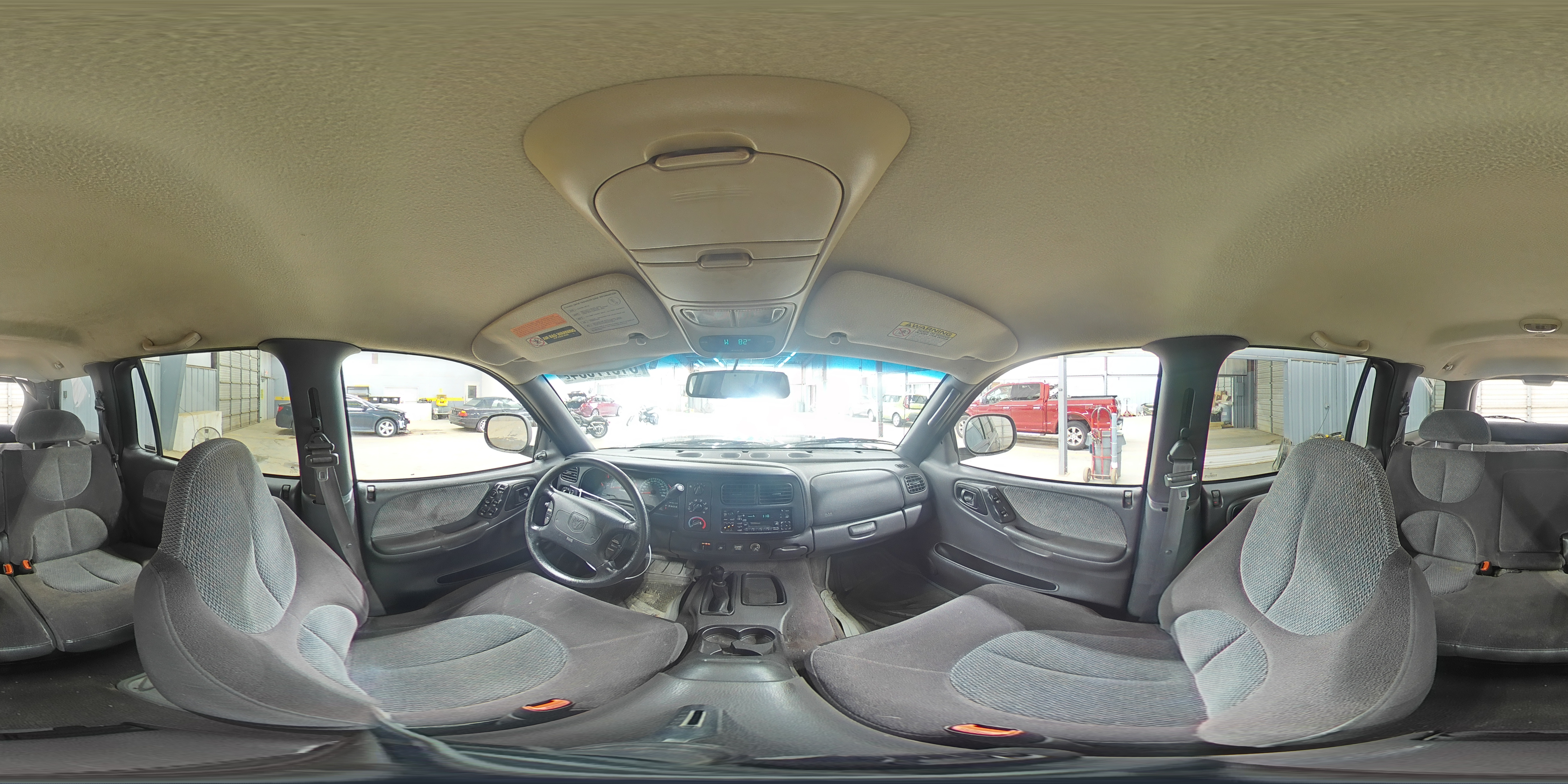 1999 Dodge Durango VIN: 1B4HS28Z8XF543709 Lot: 61877034