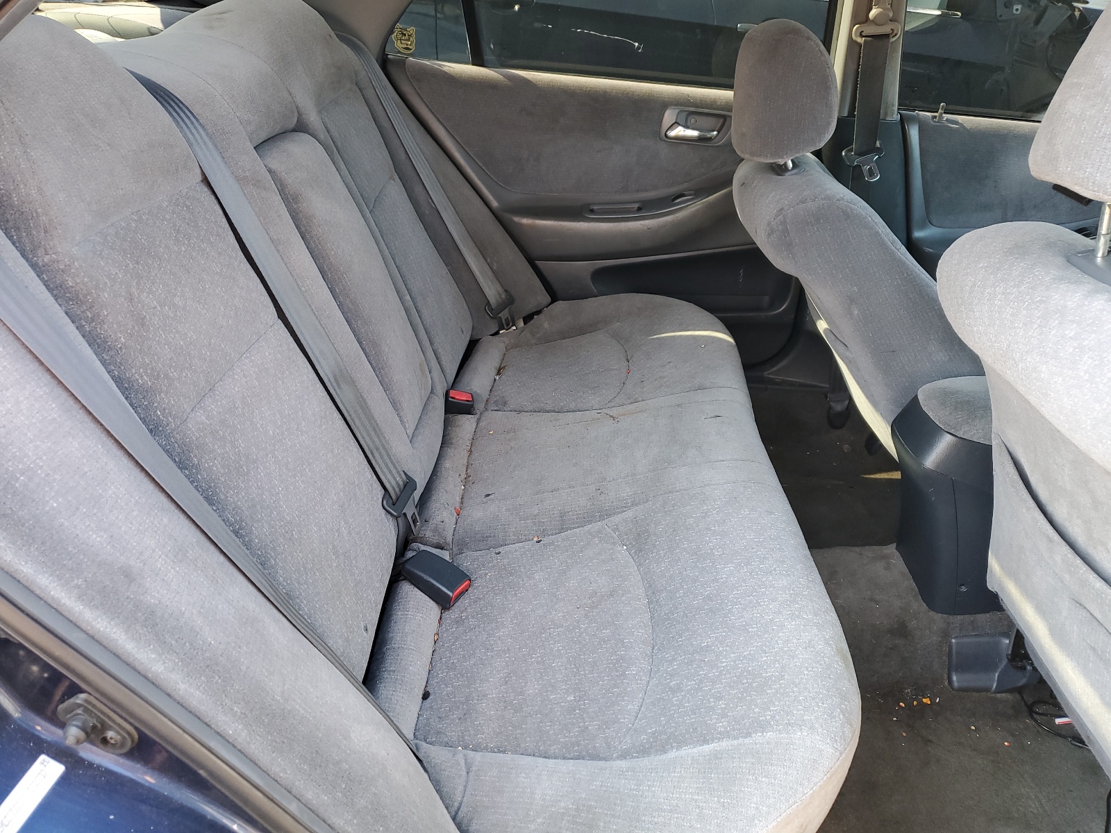 1HGCG66551A130237 2001 Honda Accord Lx